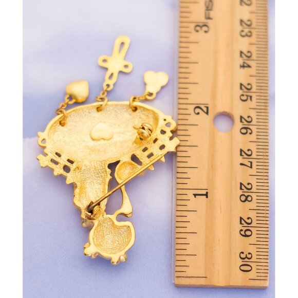 Vintage Little Girl with Goose "Make A Joyful Noise" Brooch by PMI - S14 - Picture 2 of 2